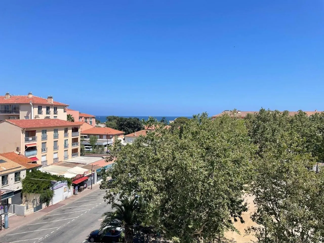 Apartment Appartement Saint Aygulf A 300M De La Mer Frejus France